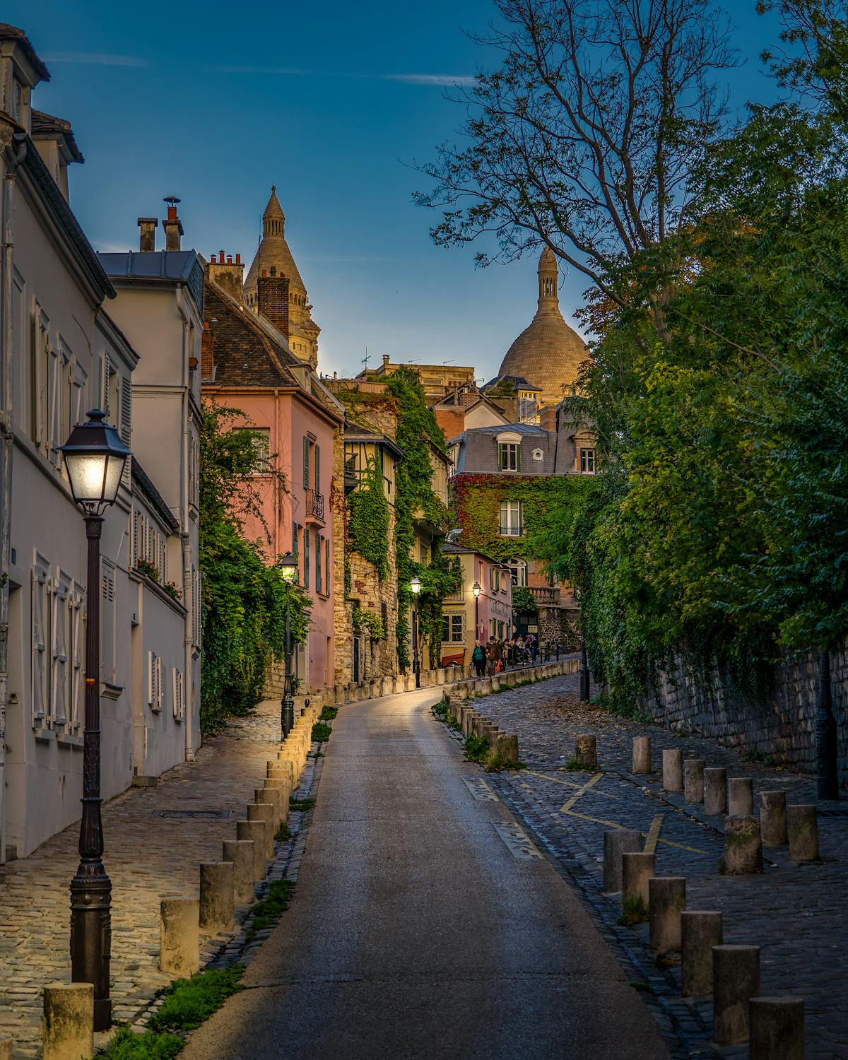 Moving to Paris, France: A Complete Overview